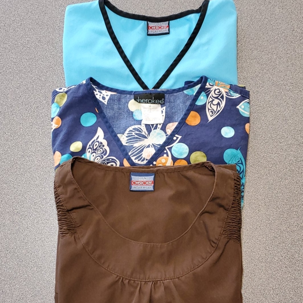 Cherokee Scrubs Bundle of 3 Size medium